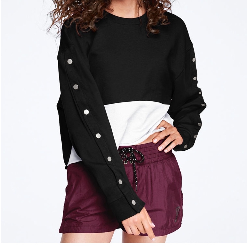 Snap crew sweater